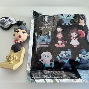 Haunted Mansion Keychain NWT